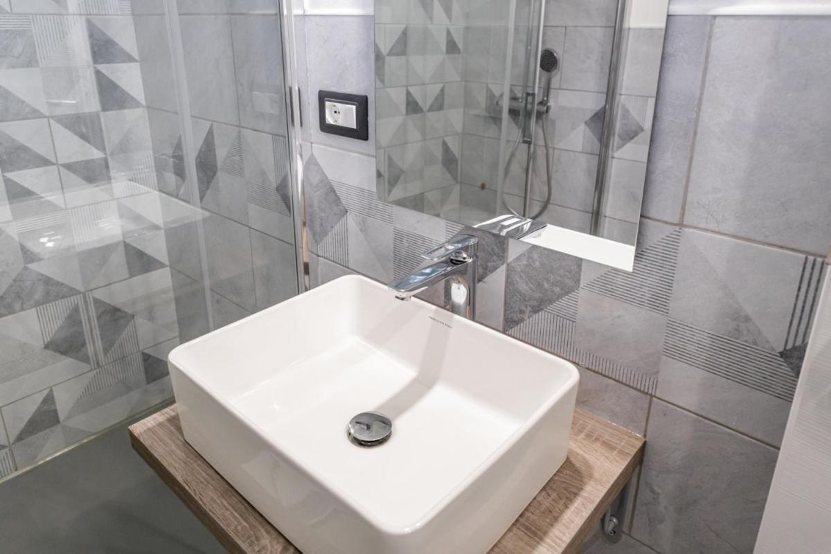 Bandiera 68 Apartment Кальяри Экстерьер фото